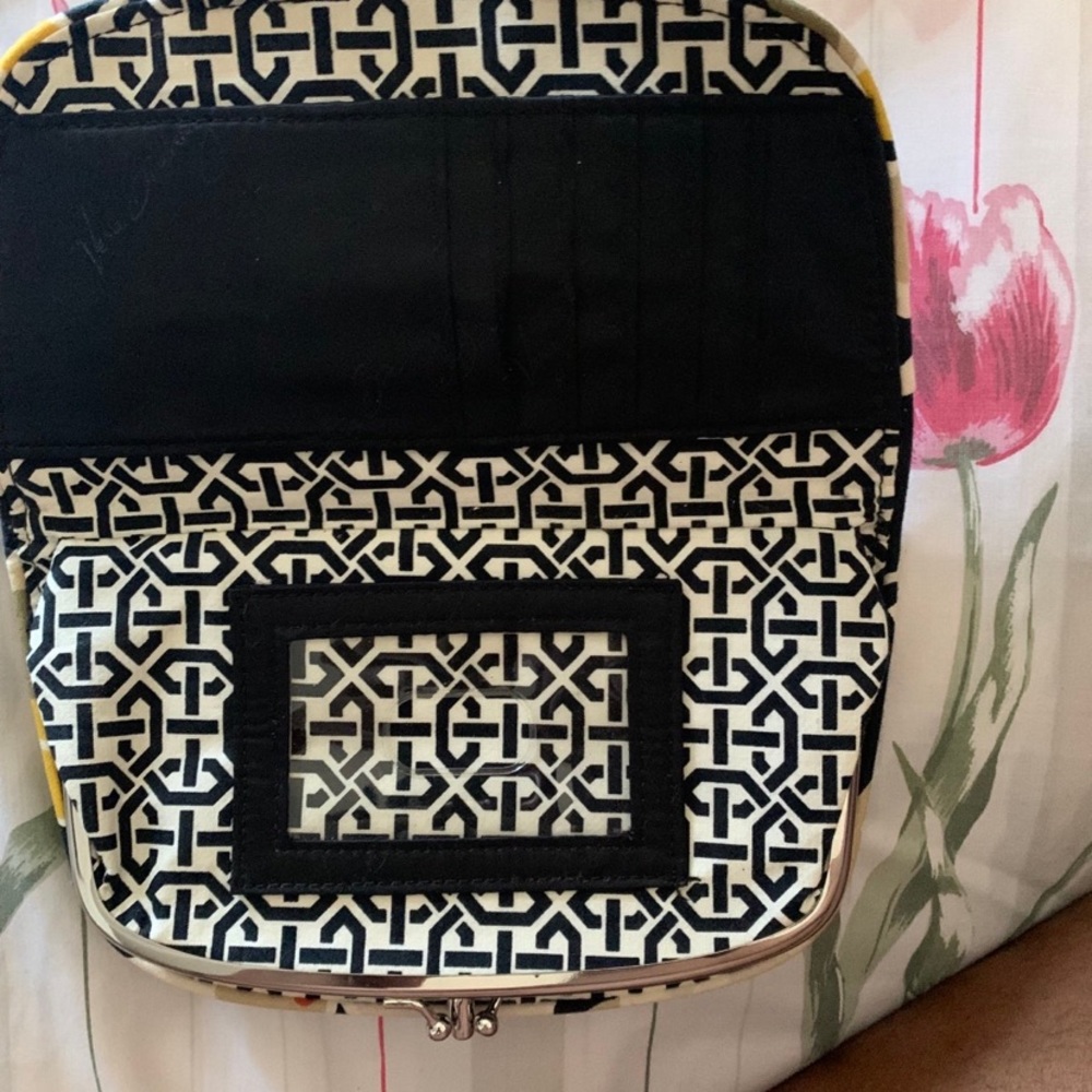 Wallet - Picture 2 of 4